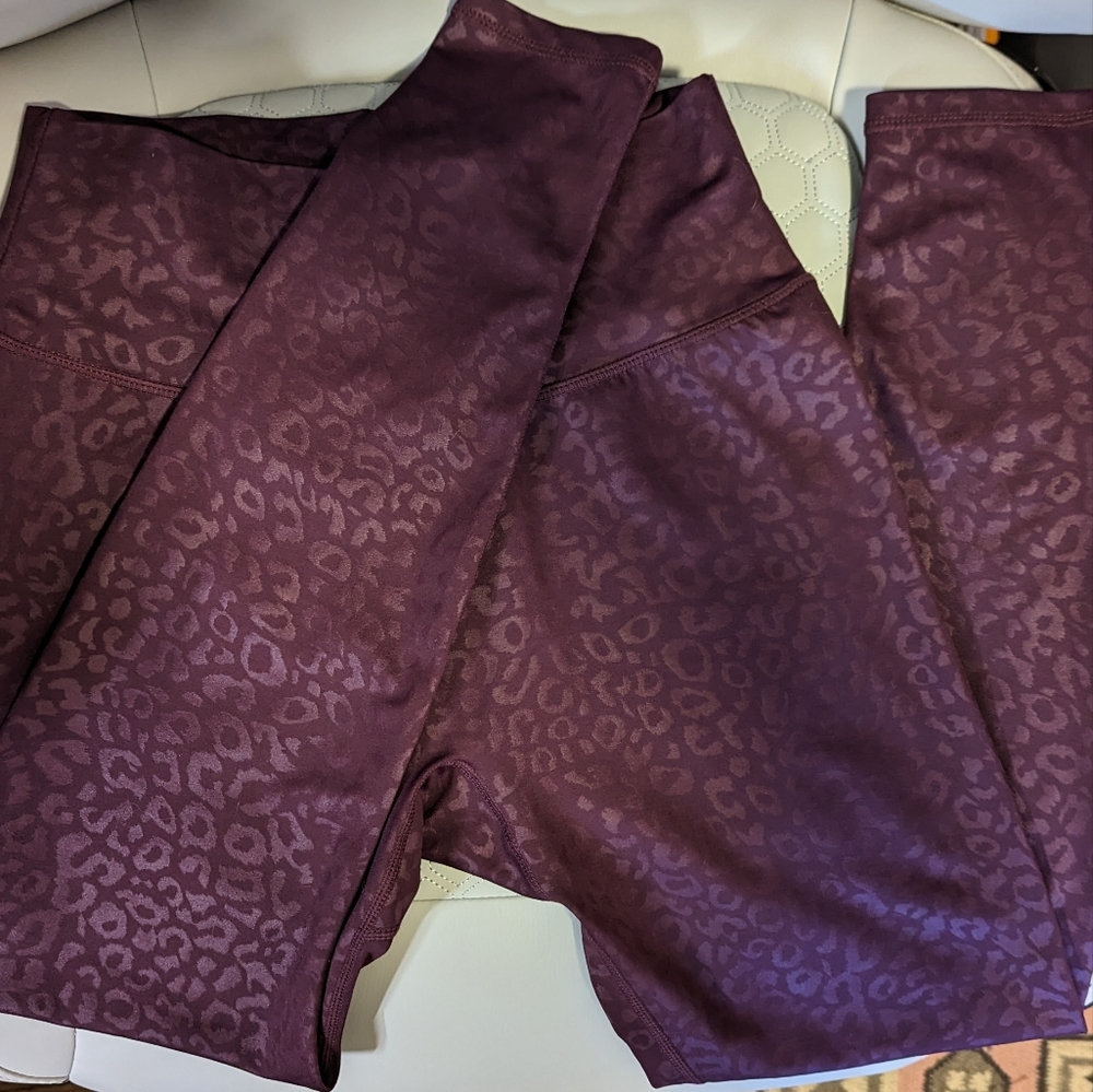 BuffBunny Rebel Leggings size M
